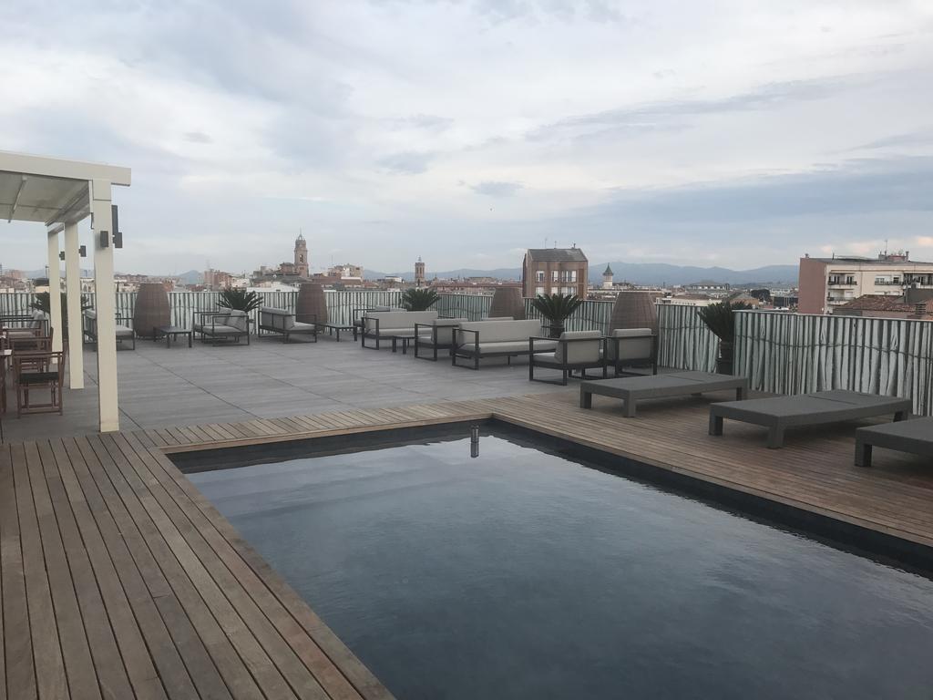 Hotel Urpi Сабадел Екстериор снимка